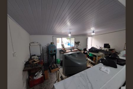 Casa à venda com 440m², 5 quartos e 4 vagas Casa à venda com 440m², 5 quartos e 4 vagasQuarto de Serviço