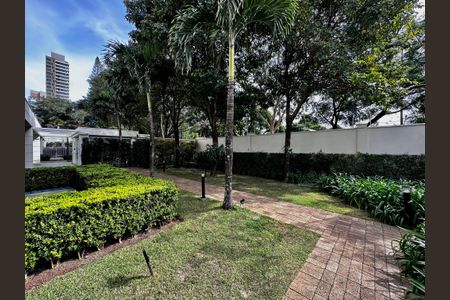 Apartamento à venda com 175m², 4 quartos e 3 vagas Apartamento à venda com 175m², 4 quartos e 3 vagasÁrea Comum