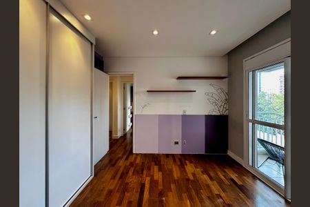 Apartamento à venda com 175m², 4 quartos e 3 vagas Apartamento à venda com 175m², 4 quartos e 3 vagasSuíte 2