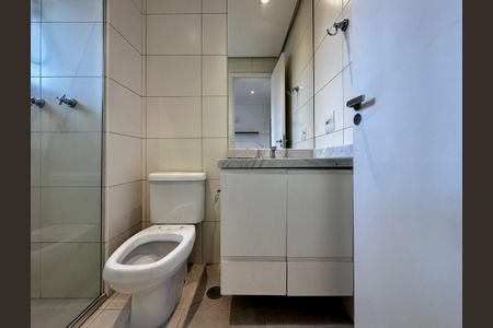Apartamento à venda com 175m², 4 quartos e 3 vagas Apartamento à venda com 175m², 4 quartos e 3 vagasBanheiro Suíte 2