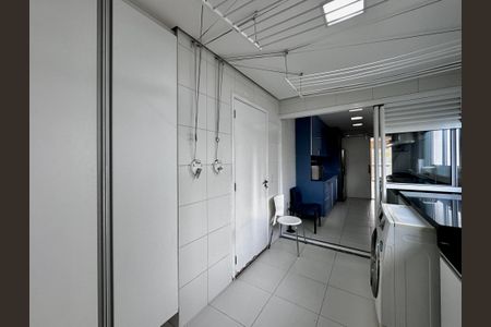 Apartamento à venda com 175m², 4 quartos e 3 vagas Apartamento à venda com 175m², 4 quartos e 3 vagasÁrea de Serviço