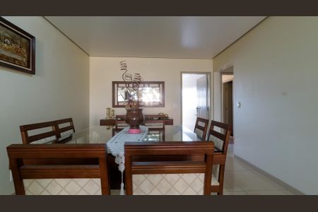 Casa à venda com 344m², 4 quartos e 5 vagas