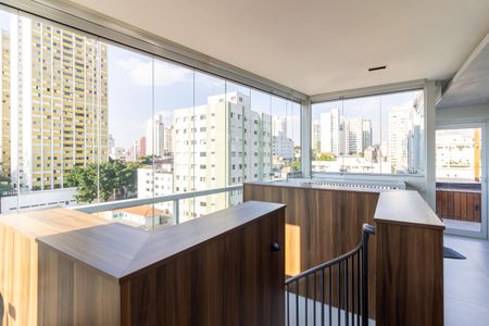 Apartamento à venda com 120m², 3 quartos e 2 vagas Apartamento à venda com 120m², 3 quartos e 2 vagasTerraço