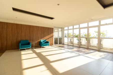 Apartamento à venda com 120m², 3 quartos e 2 vagas Apartamento à venda com 120m², 3 quartos e 2 vagasÁrea comum - Hall social