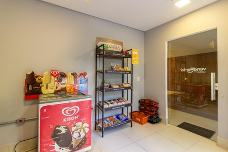 Apartamento à venda com 120m², 3 quartos e 2 vagas Apartamento à venda com 120m², 3 quartos e 2 vagasÁrea comum - Mercadinho