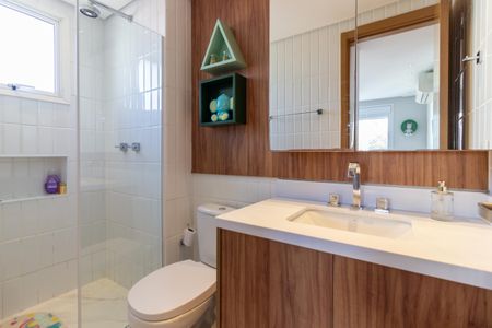 Apartamento à venda com 120m², 3 quartos e 2 vagas Apartamento à venda com 120m², 3 quartos e 2 vagasBanheiro da Suíte 1