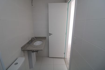 Apartamento à venda com 91m², 2 quartos e 2 vagasBanheiro da Suíte