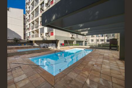 Apartamento à venda com 96m², 3 quartos e 1 vaga Apartamento à venda com 96m², 3 quartos e 1 vagaÁrea comum - Piscina