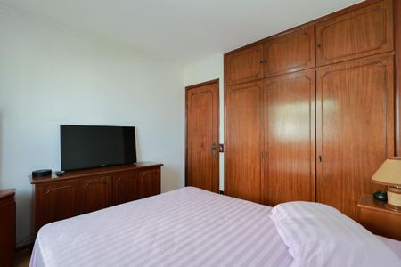 Apartamento à venda com 116m², 3 quartos e 2 vagas Apartamento à venda com 116m², 3 quartos e 2 vagasQuarto 1