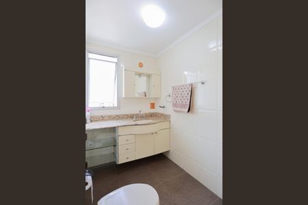 Apartamento à venda com 116m², 3 quartos e 2 vagas Apartamento à venda com 116m², 3 quartos e 2 vagasBanheiro social