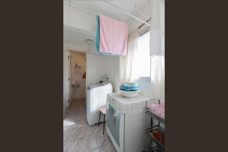 Apartamento à venda com 116m², 3 quartos e 2 vagas Apartamento à venda com 116m², 3 quartos e 2 vagasÁrea de serviço