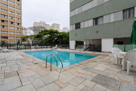 Apartamento à venda com 116m², 3 quartos e 2 vagas Apartamento à venda com 116m², 3 quartos e 2 vagasÁrea comum - Piscina