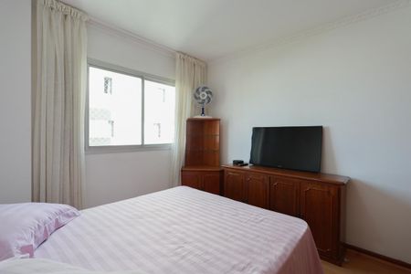 Apartamento à venda com 116m², 3 quartos e 2 vagas Apartamento à venda com 116m², 3 quartos e 2 vagasQuarto 1