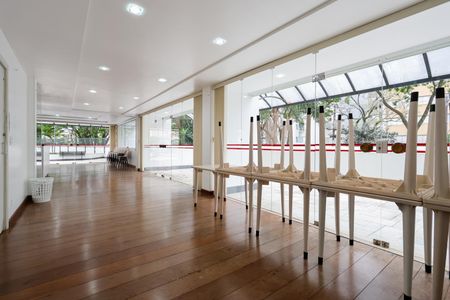 Apartamento à venda com 116m², 3 quartos e 2 vagas Apartamento à venda com 116m², 3 quartos e 2 vagasÁrea comum - Salão de festas