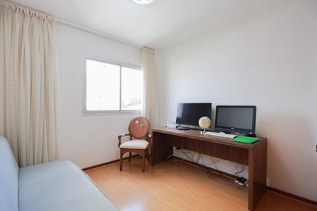 Apartamento à venda com 116m², 3 quartos e 2 vagas Apartamento à venda com 116m², 3 quartos e 2 vagasQuarto 2