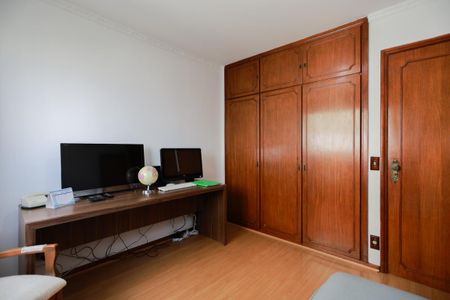 Apartamento à venda com 116m², 3 quartos e 2 vagas Apartamento à venda com 116m², 3 quartos e 2 vagasQuarto 2