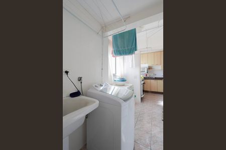 Apartamento à venda com 116m², 3 quartos e 2 vagas Apartamento à venda com 116m², 3 quartos e 2 vagasÁrea de serviço