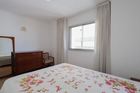 Apartamento à venda com 116m², 3 quartos e 2 vagas Apartamento à venda com 116m², 3 quartos e 2 vagasSuíte