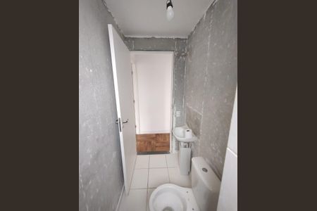 Apartamento à venda com 42m², 2 quartos e sem vaga Apartamento à venda com 42m², 2 quartos e sem vagaBanheiro