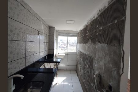 Apartamento à venda com 42m², 2 quartos e sem vaga Apartamento à venda com 42m², 2 quartos e sem vagaCozinha e Área de Serviço