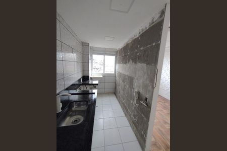Apartamento à venda com 42m², 2 quartos e sem vaga Apartamento à venda com 42m², 2 quartos e sem vagaCozinha e Área de Serviço