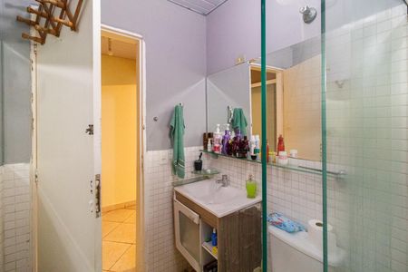 Casa à venda com 180m², 2 quartos e 3 vagasBanheiro