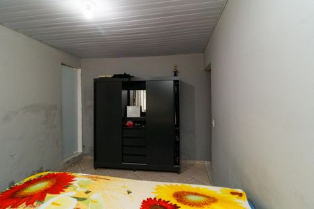 Casa à venda com 180m², 2 quartos e 3 vagasSuíte