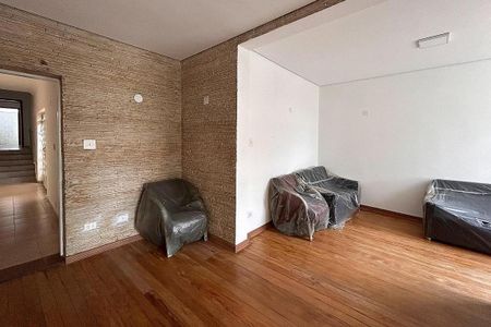 Casa à venda com 210m², 3 quartos e 2 vagas