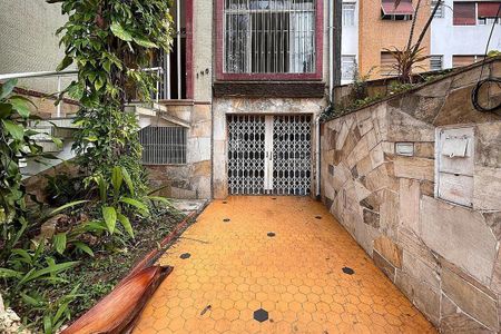 Casa à venda com 210m², 3 quartos e 2 vagas