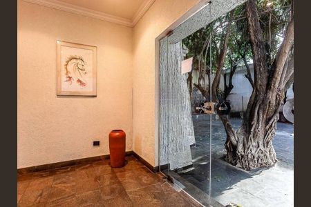 Casa à venda com 1000m², 2 quartos e 30 vagas