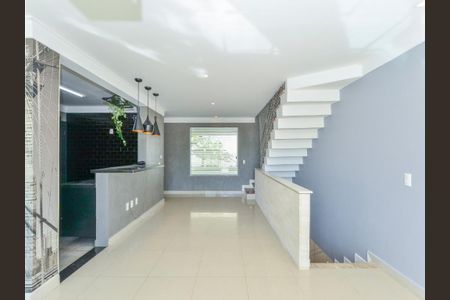 Casa de condomínio à venda com 250m², 3 quartos e 2 vagas
