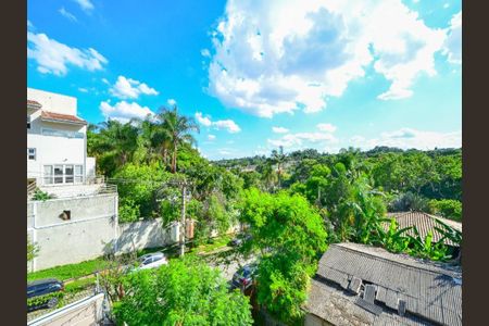 Casa de condomínio à venda com 250m², 3 quartos e 2 vagas