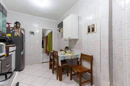 Casa de condomínio à venda com 101m², 3 quartos e 2 vagas