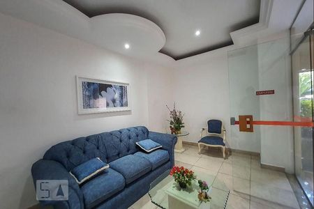 Apartamento à venda com 76m², 2 quartos e 1 vaga Apartamento à venda com 76m², 2 quartos e 1 vagaHall