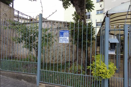 Apartamento à venda com 75m², 2 quartos e 1 vagaPlaquinha