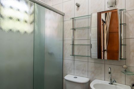 Casa à venda com 145m², 3 quartos e 2 vagas Casa à venda com 145m², 3 quartos e 2 vagasBanheiro da Suíte
