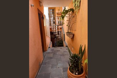 Casa à venda com 203m², 3 quartos e 2 vagas Casa à venda com 203m², 3 quartos e 2 vagasFoto 42