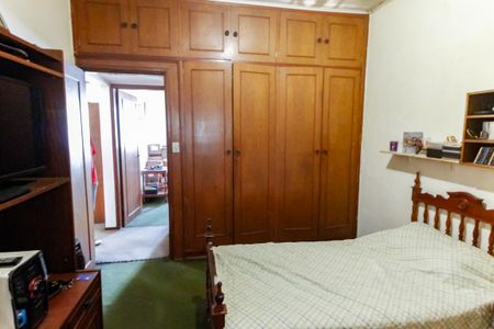 Casa à venda com 325m², 2 quartos e 8 vagas Casa à venda com 325m², 2 quartos e 8 vagasSuíte