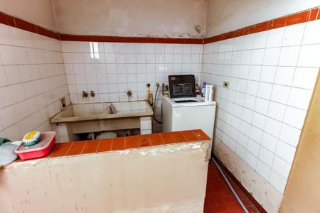 Casa à venda com 325m², 2 quartos e 8 vagas Casa à venda com 325m², 2 quartos e 8 vagasÁrea de Serviço