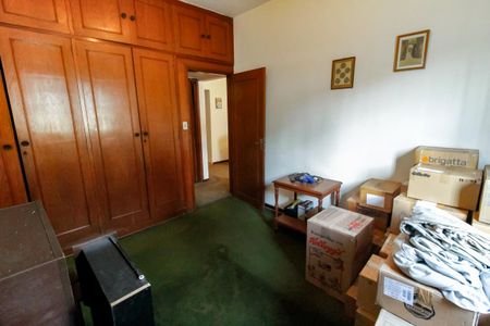 Casa à venda com 325m², 2 quartos e 8 vagas Casa à venda com 325m², 2 quartos e 8 vagasQuarto 1