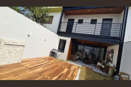 Casa à venda com 310m², 3 quartos e 2 vagas Casa à venda com 310m², 3 quartos e 2 vagasFoto 09