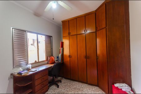 Casa à venda com 182m², 3 quartos e 2 vagas Casa à venda com 182m², 3 quartos e 2 vagasQuarto 1