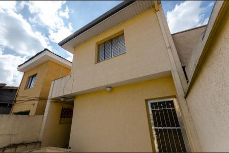 Casa à venda com 200m², 3 quartos e sem vaga Casa à venda com 200m², 3 quartos e sem vagaEntrada
