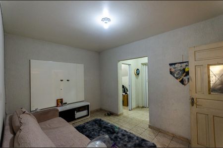 Casa à venda com 200m², 3 quartos e sem vaga Casa à venda com 200m², 3 quartos e sem vagaSala Casa 2