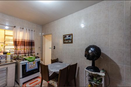 Casa à venda com 200m², 3 quartos e sem vaga Casa à venda com 200m², 3 quartos e sem vagaCozinha - Casa 1