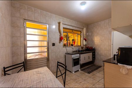 Casa à venda com 200m², 3 quartos e sem vaga Casa à venda com 200m², 3 quartos e sem vagaCozinha - Casa 2