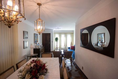 Casa à venda com 198m², 3 quartos e 5 vagasSala de Jantar