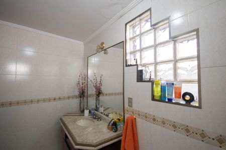 Casa à venda com 198m², 3 quartos e 5 vagasBanheiro