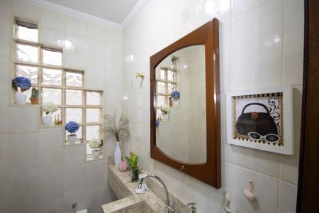 Casa à venda com 198m², 3 quartos e 5 vagasLavabo