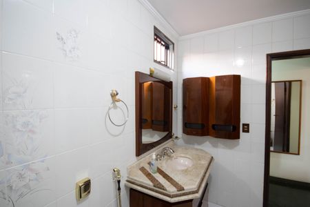 Casa à venda com 198m², 3 quartos e 5 vagasBanheiro da Suíte